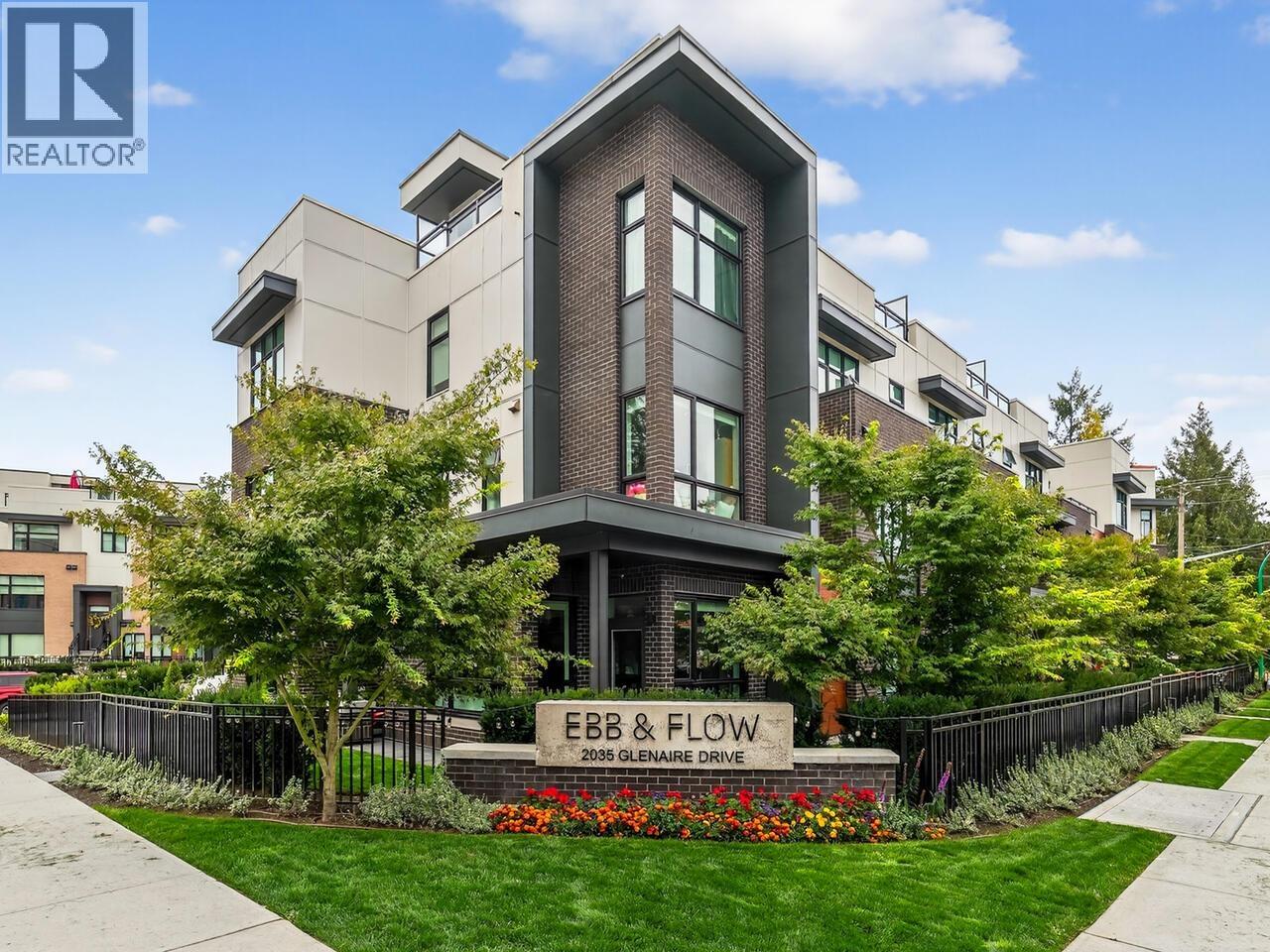 124 2035 GLENAIRE DRIVE|North Vancouver, British Columbia V7P1Y2