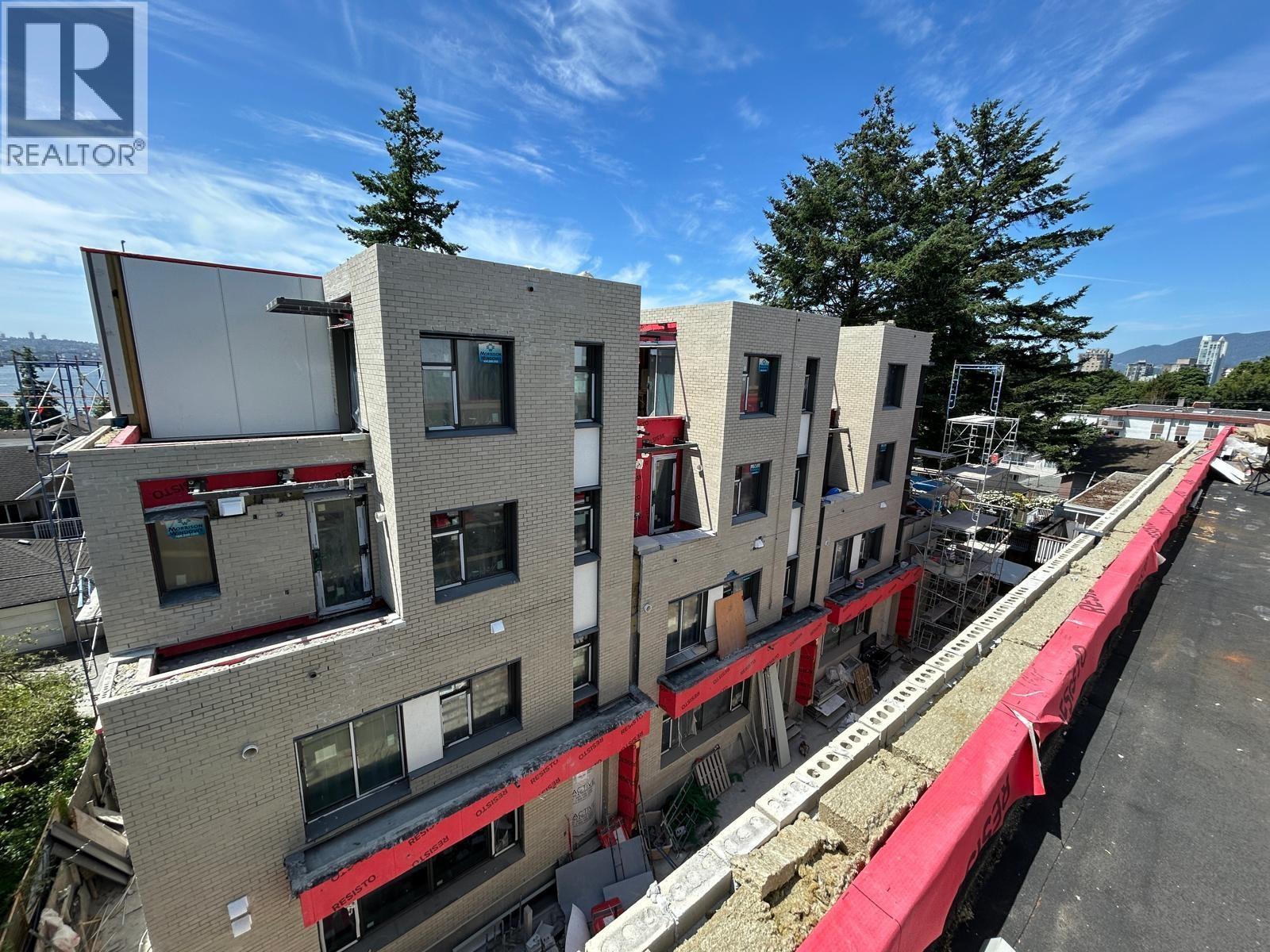 103A 103B-433 E 3RD STREET|North Vancouver, British Columbia V7L1G3