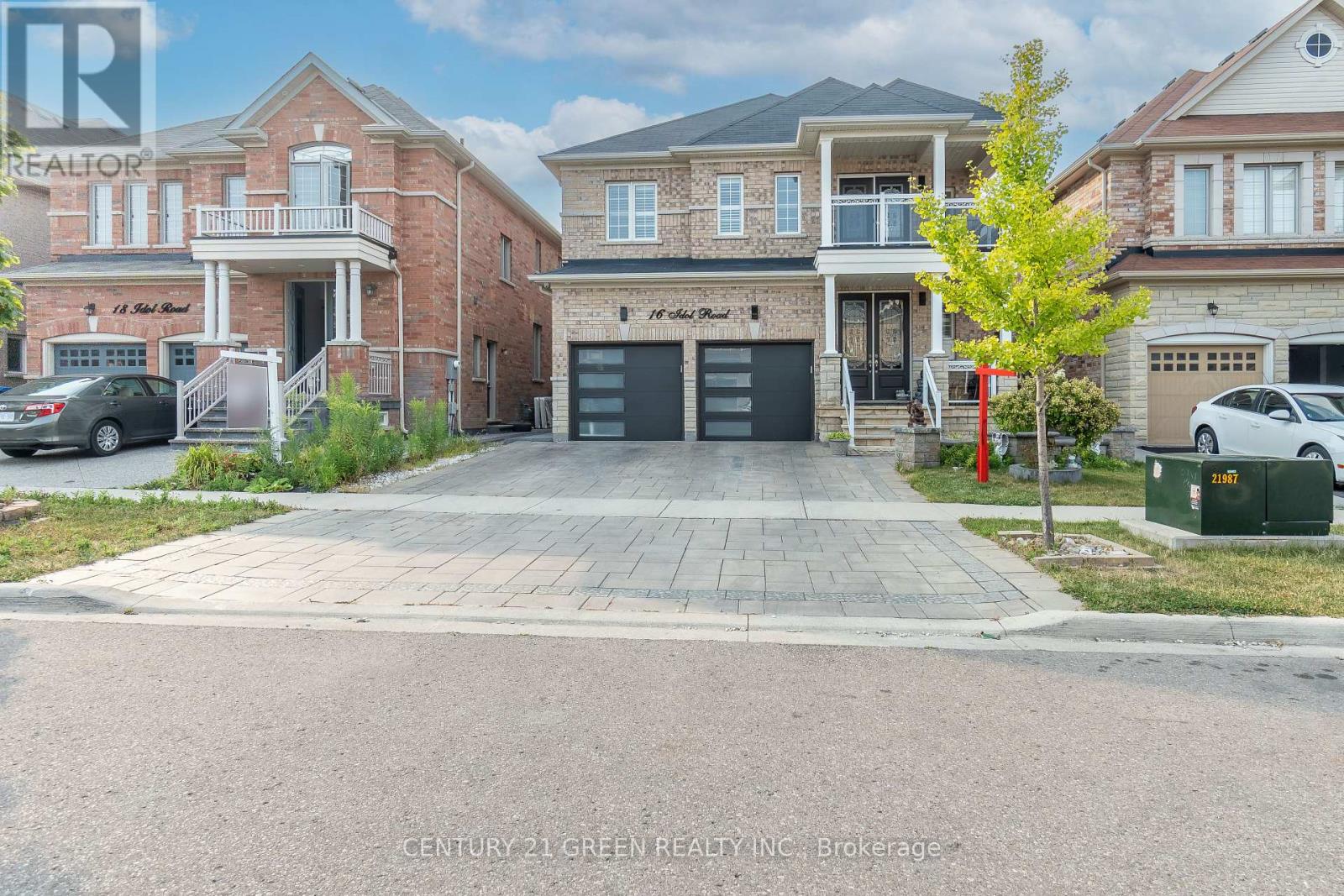 16 IDOL ROAD|Brampton (Credit Valley), Ontario L6X0Y9