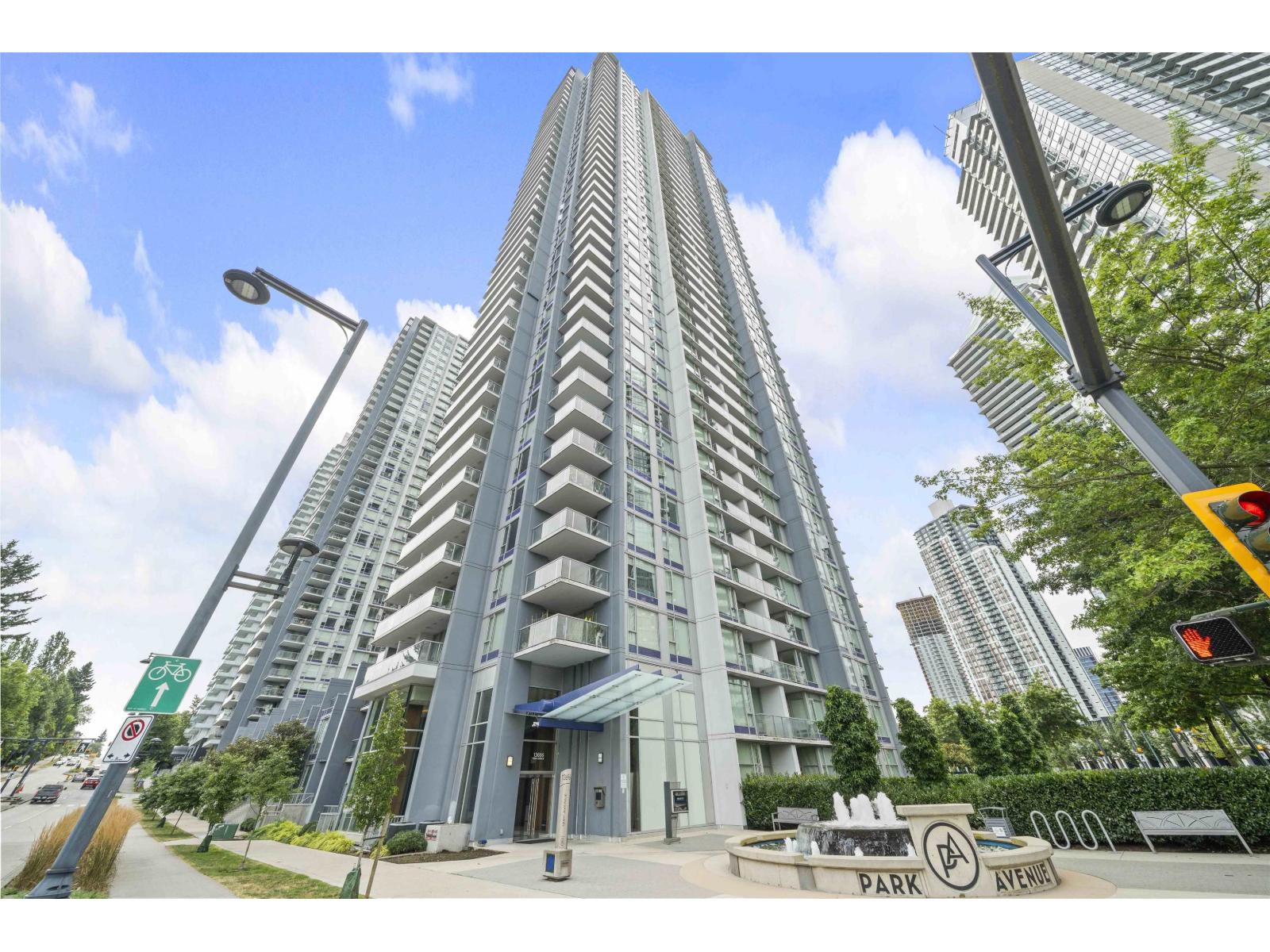 1901 13696 100 AVENUE|Surrey, British Columbia V3T0L5