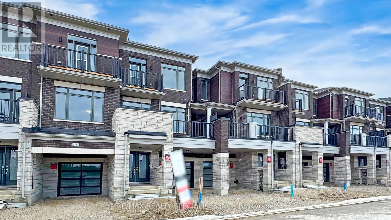 18 MONREAU DRIVE|Brampton (Northwest Brampton), Ontario L7A5M1
