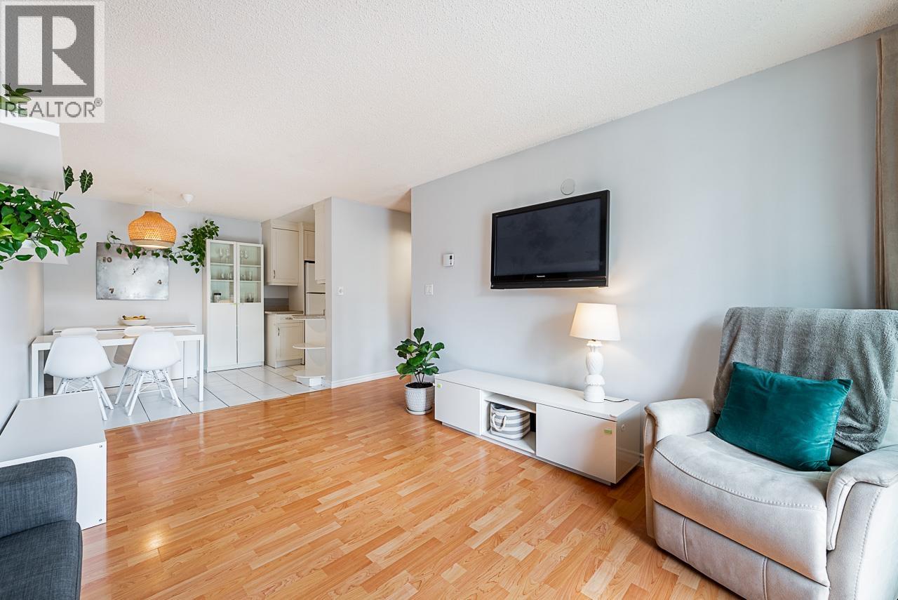 202 1103 HOWIE AVENUE|Coquitlam, British Columbia V3J1T9