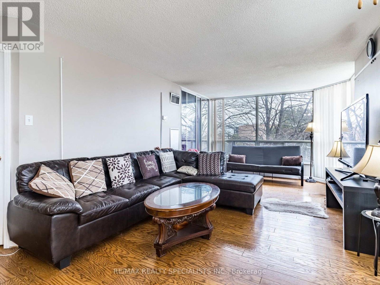 Property image for 210 - 22 HANOVER ROAD|Brampton (Queen Street Corridor), Ontario L6S5K7