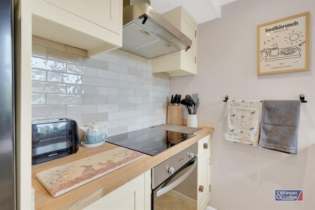 Additional image 6 of Middleton, Cowling