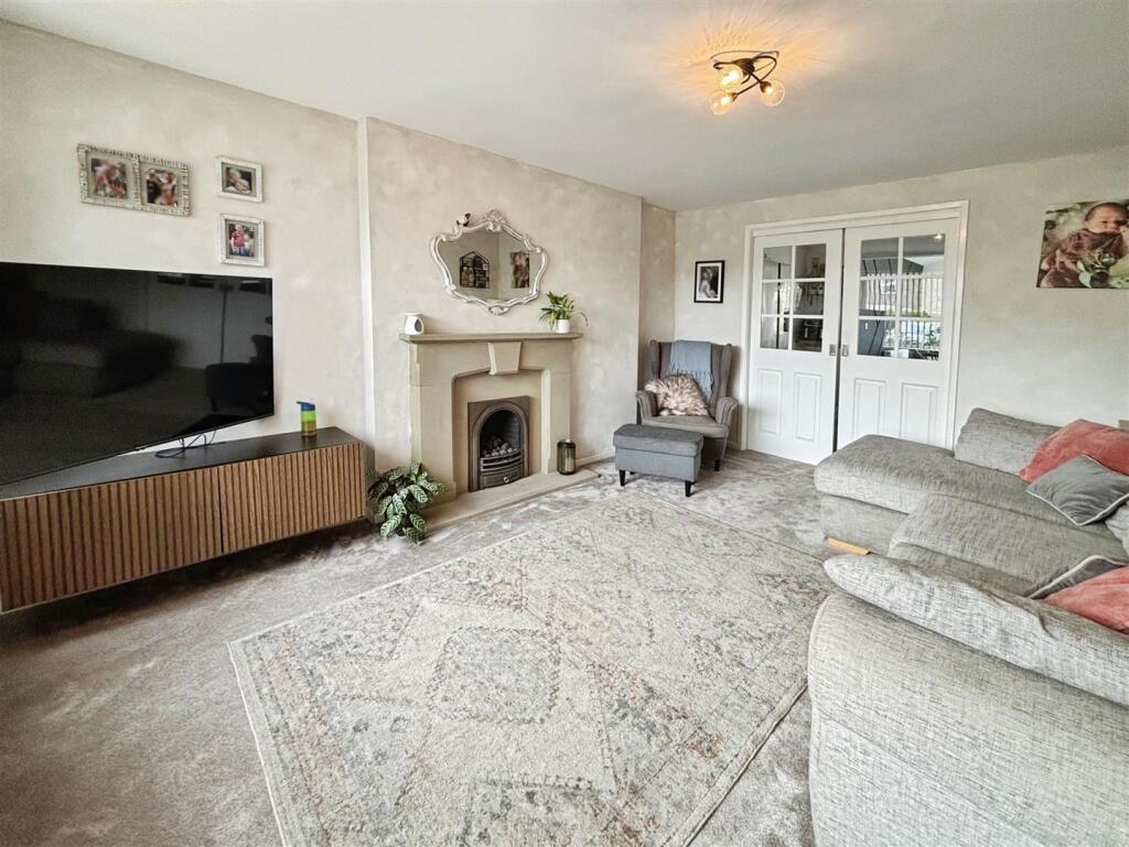 Additional image 3 of High Fernley Court, Wyke, Bradford, BD12 8AN