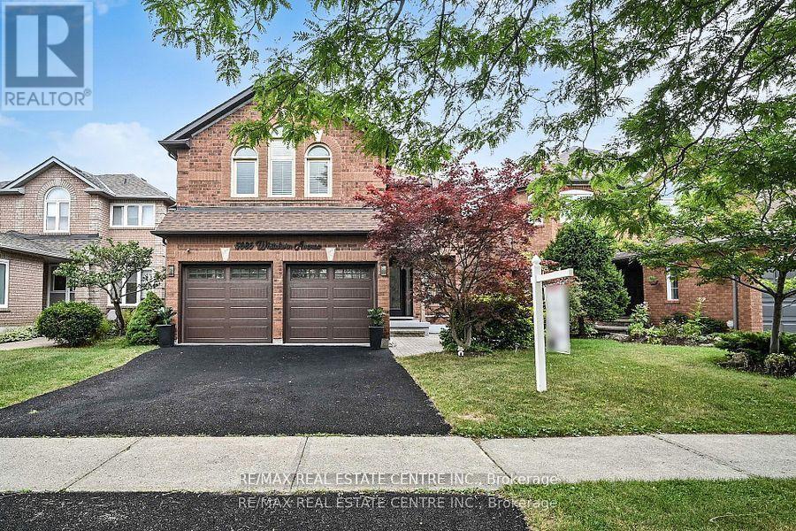 5686 WHITEHORN AVENUE|Mississauga (East Credit), Ontario L5V2A9