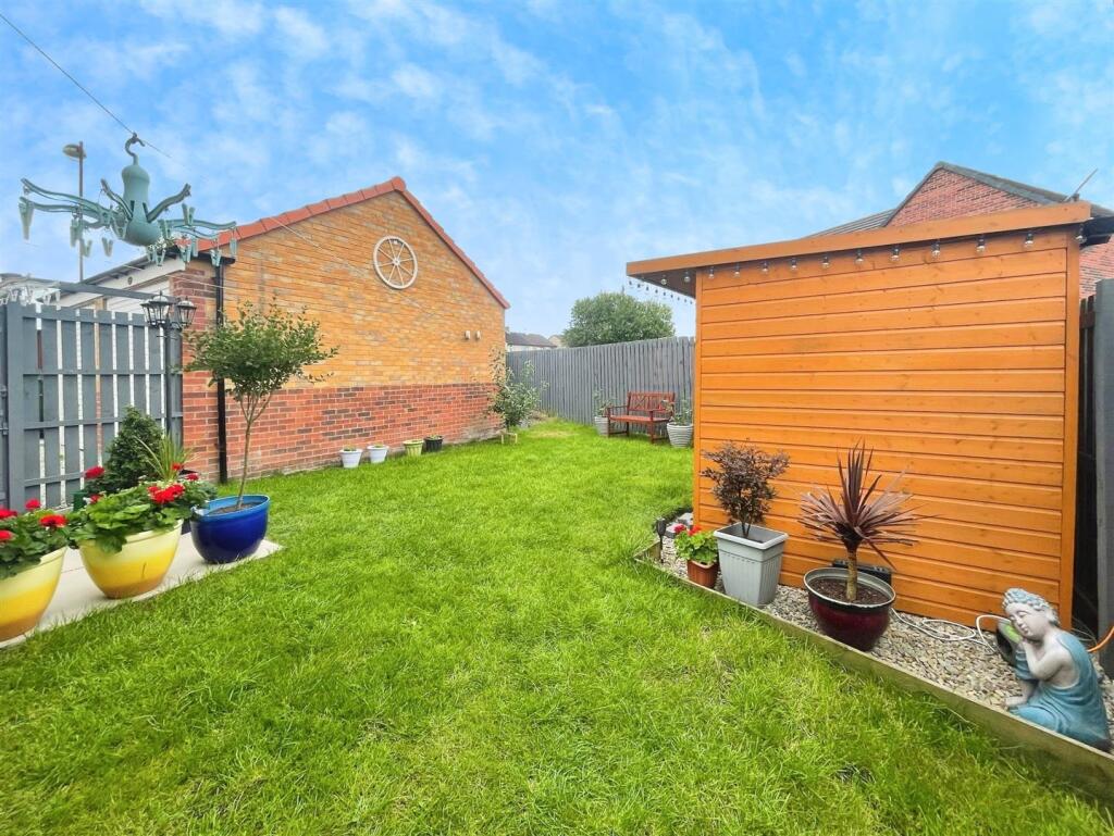 Additional image 16 of Stroothers Place Bradford, BD4 0BN