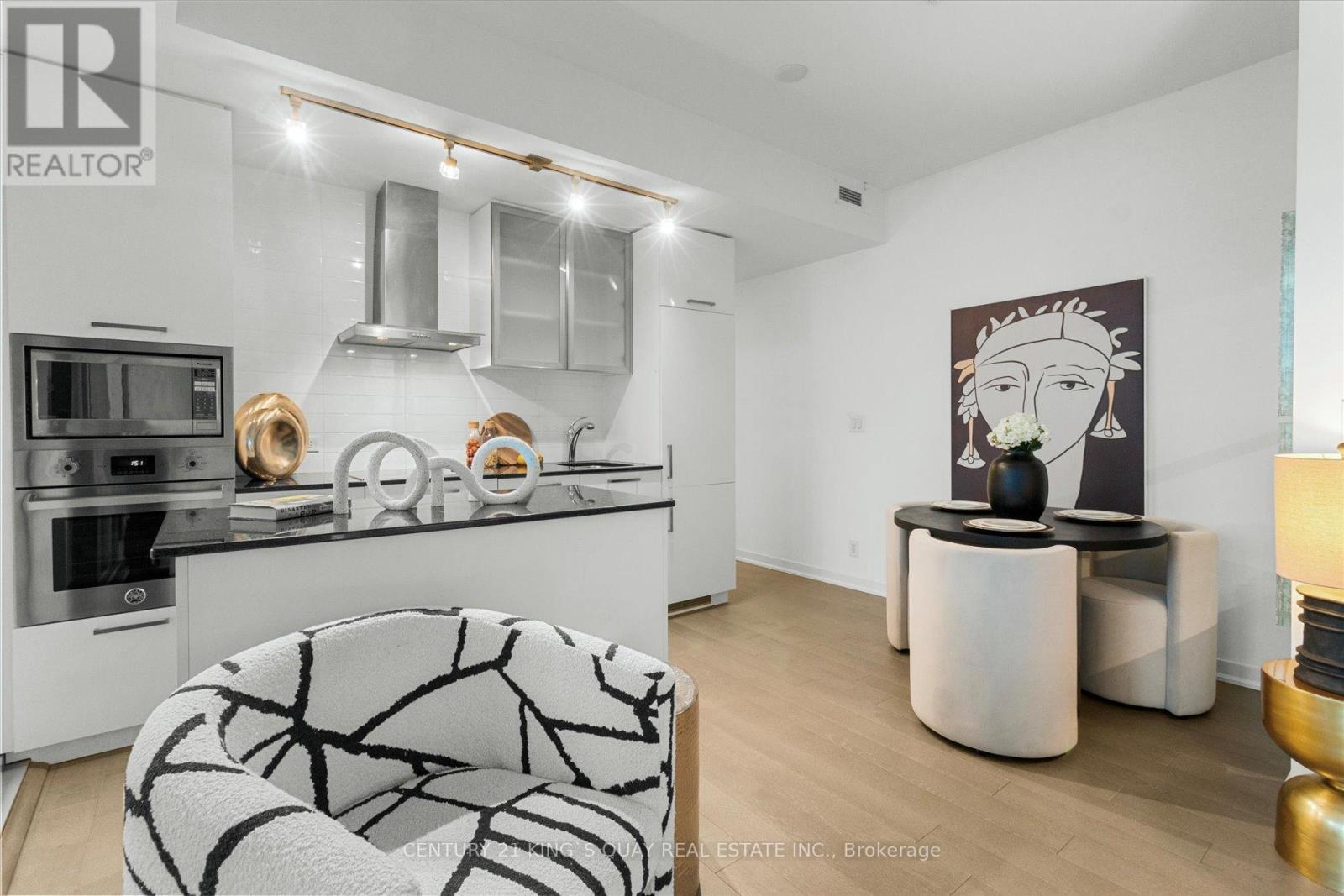 Property image for 2410 - 12 YORK STREET|Toronto (Waterfront Communities), Ontario M5J0A9