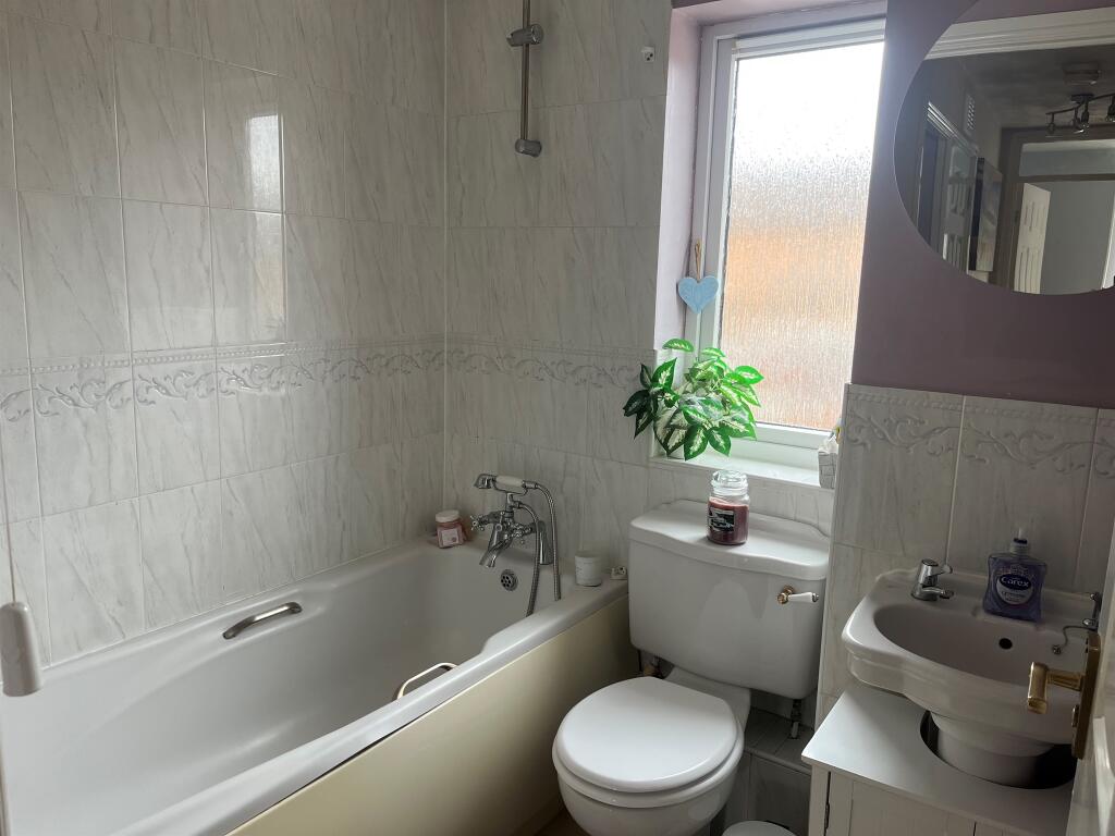 Additional image 11 of Lexington Close, Bradford