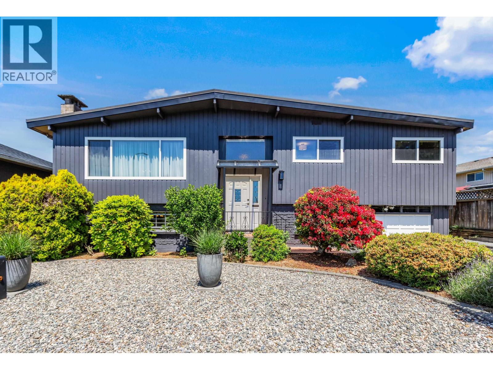 805 EVERETT CRESCENT|Burnaby, British Columbia V5A2N3