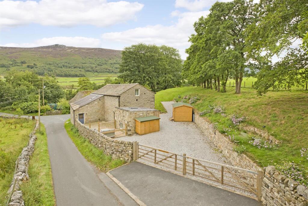 Additional image 30 of Cracked Castle Barn, Skyreholme