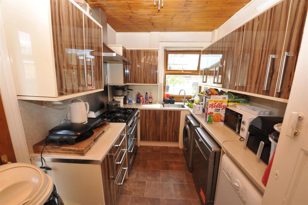 Additional image 14 of Baring Avenue, Thornbury, Bradford