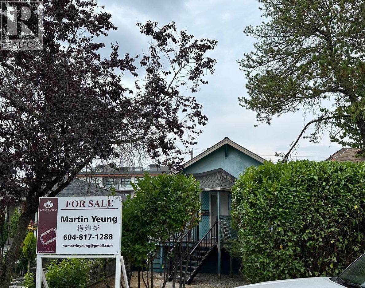 4777 PENDER STREET|Burnaby, British Columbia V5C2N4