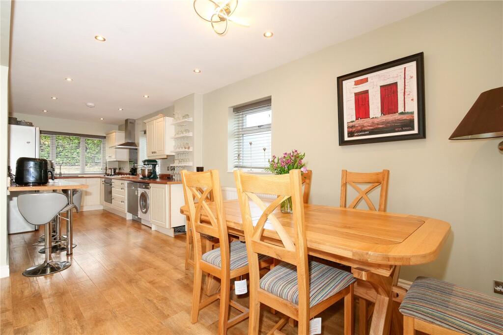 Additional image 3 of Beacon Close, Bingley, West Yorkshire, BD16