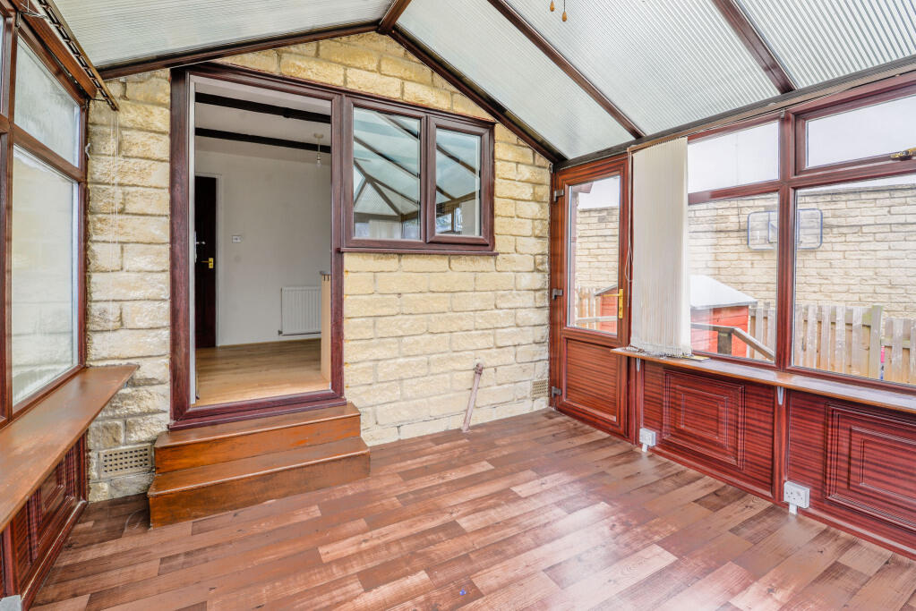 Additional image 8 of The Oval, Gilstead, Bingley, West Yorkshire, BD16