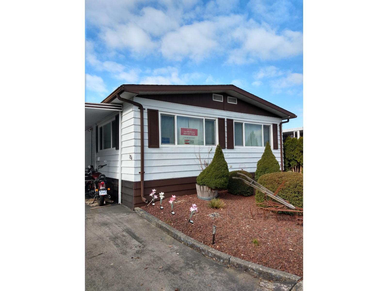 126 8234 134 STREET|Surrey, British Columbia V3W4V1