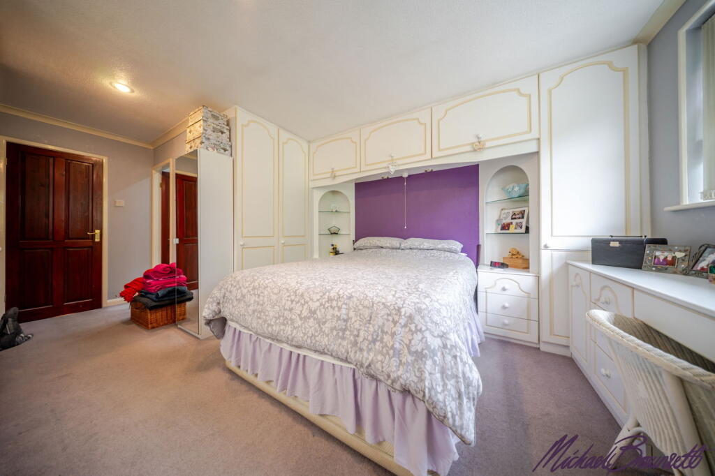 Additional image 10 of Moor Close Road, Bradford, Queensbury, BD13 2EA