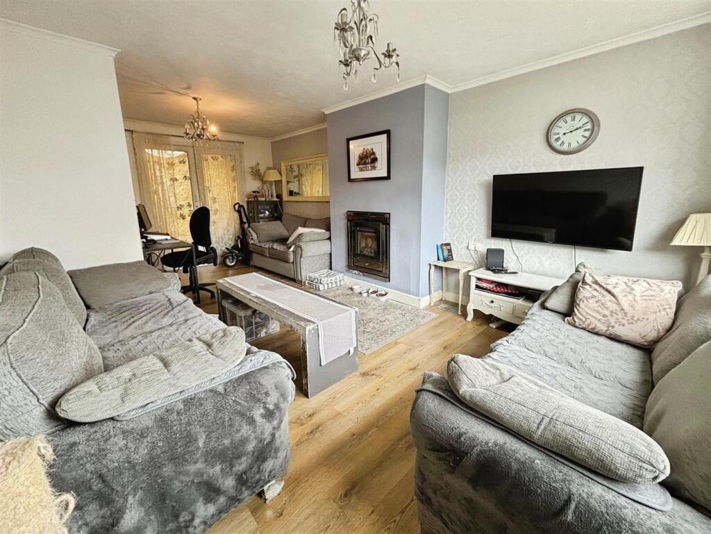 Additional image 3 of Fagley Drive, Bradford, BD2 3LE