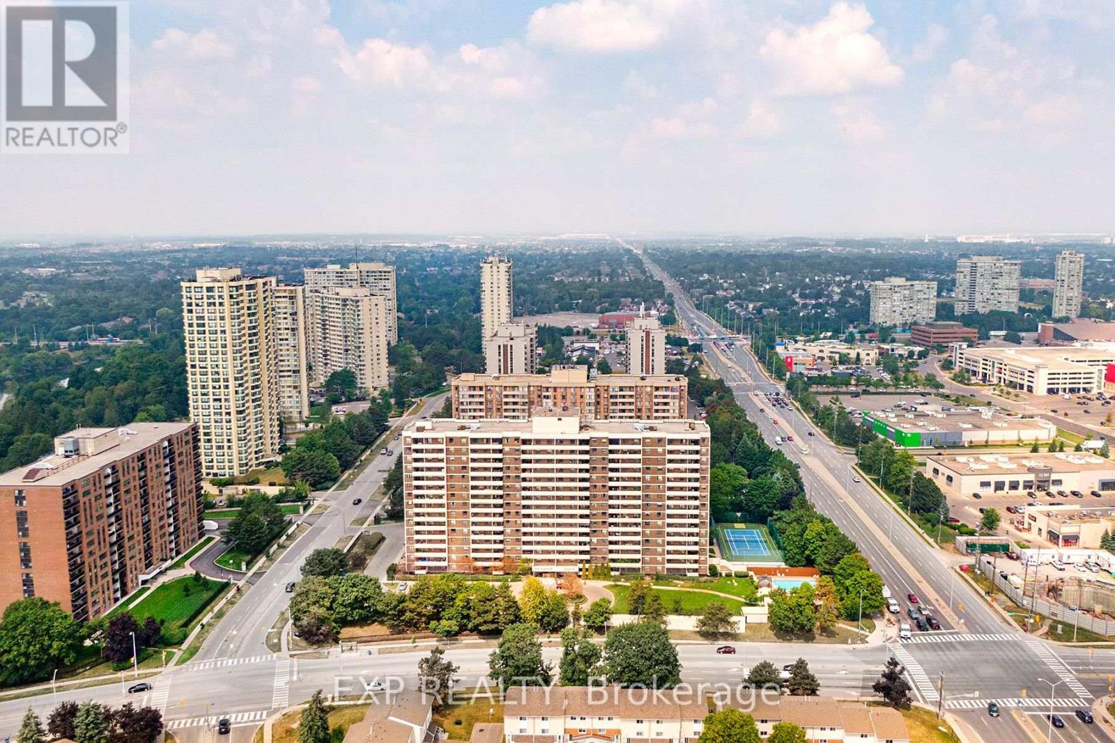 Property image for 512 - 3 LISA STREET|Brampton (Queen Street Corridor), Ontario L6T4A2