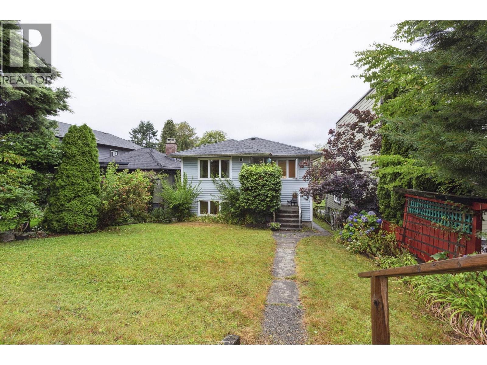 4137 YALE STREET|Burnaby, British Columbia V5C1R2