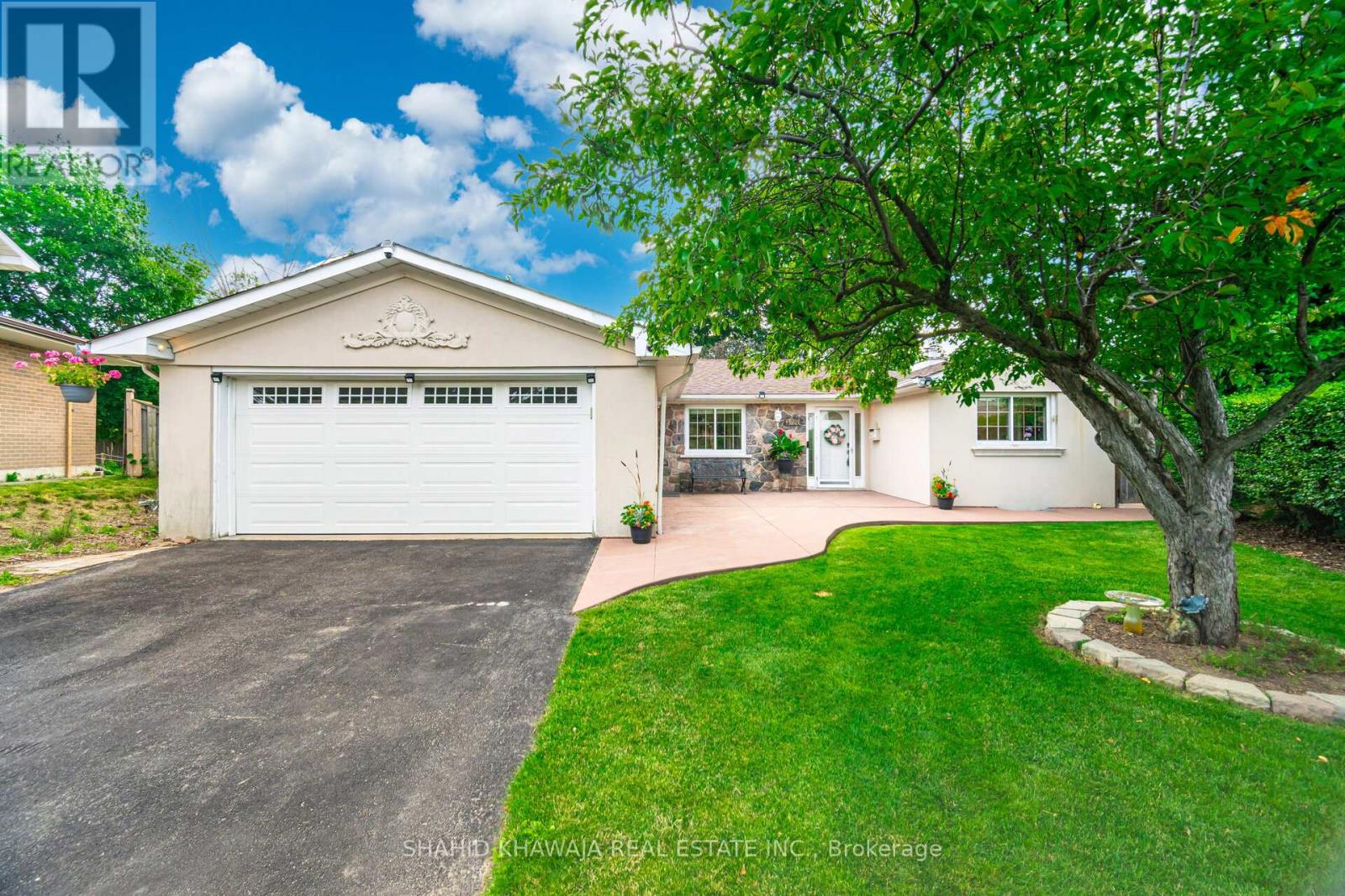 Property image for 3286 GATLIFF COURT|Mississauga (Applewood), Ontario L4X2L7