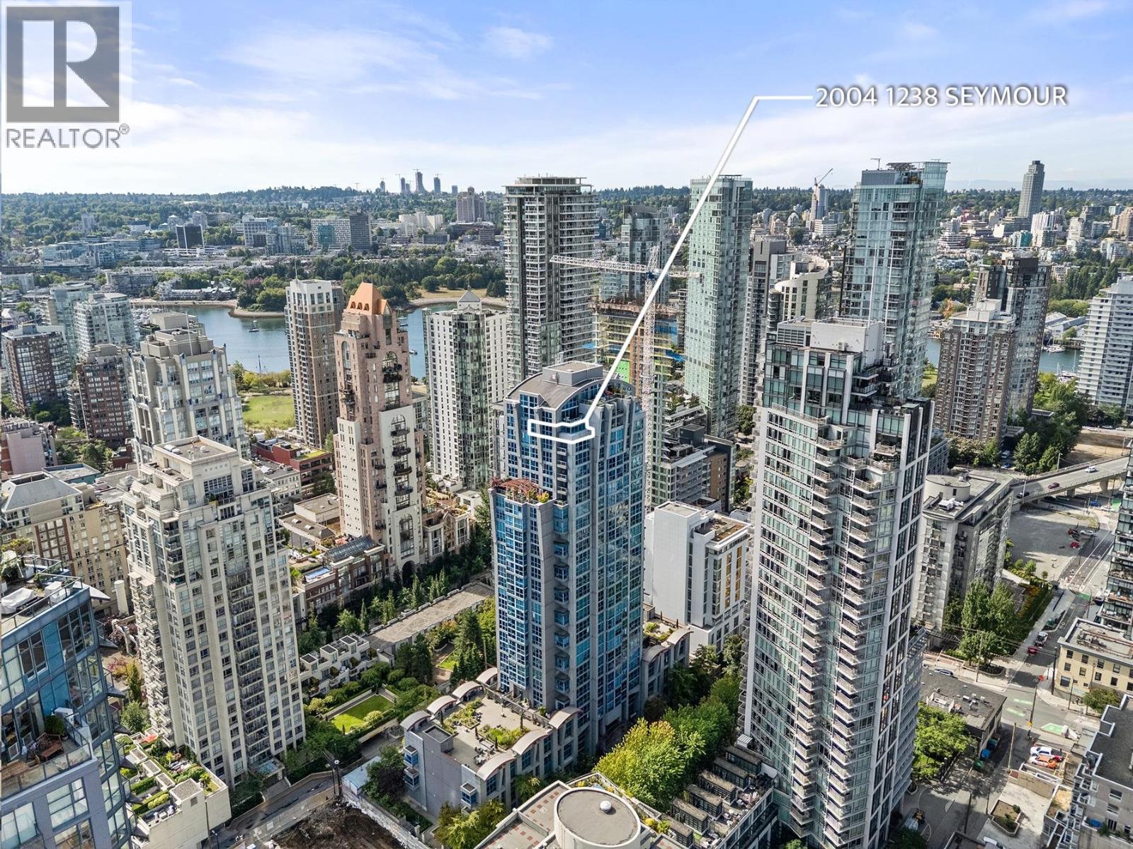 2004 1238 SEYMOUR STREET|Vancouver, British Columbia V6B6J3