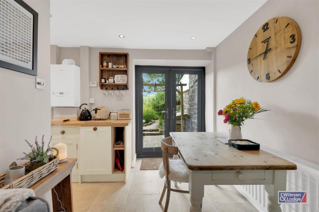 Additional image 7 of Middleton, Cowling