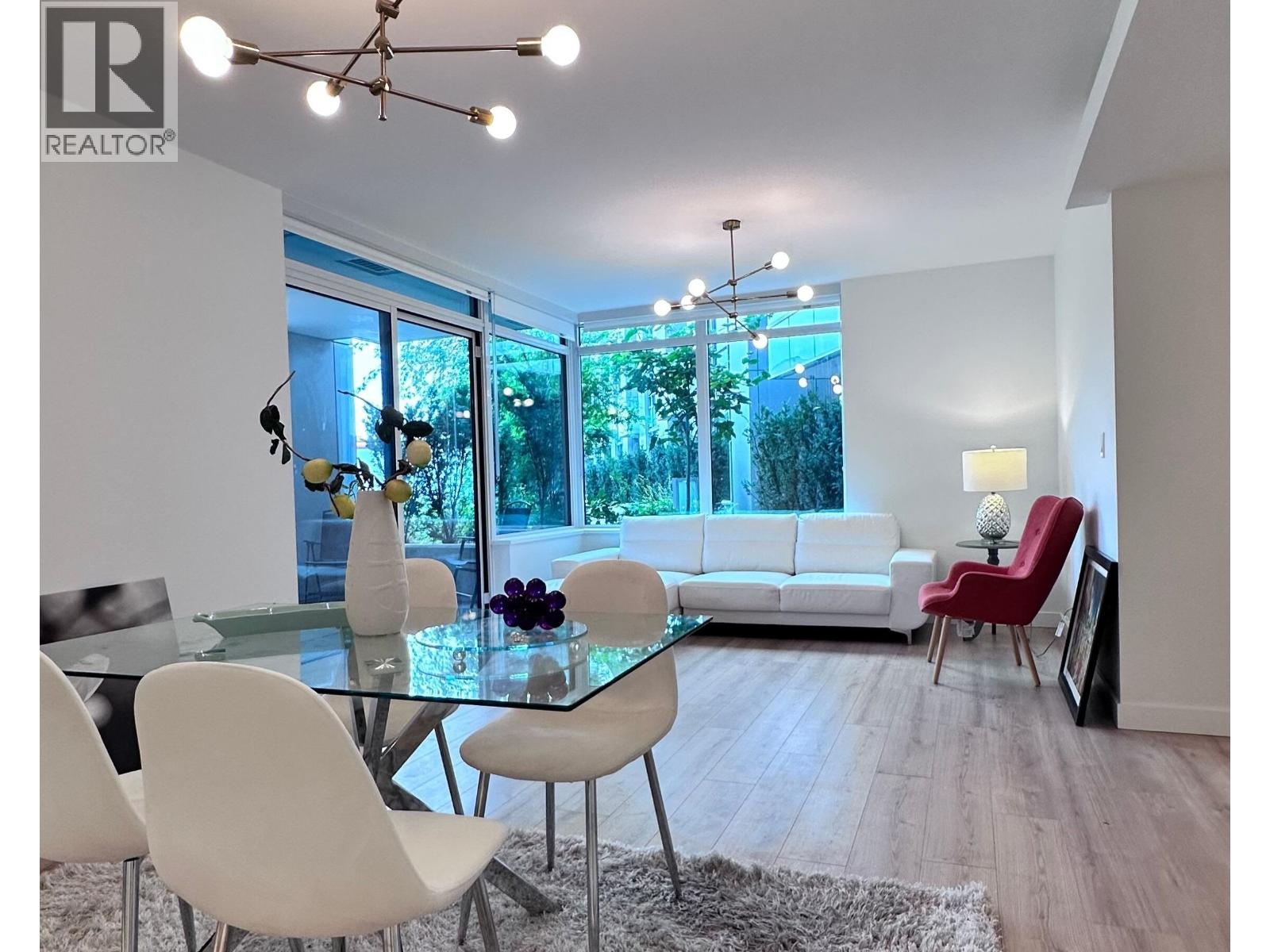 304 1500 FERN STREET|North Vancouver, British Columbia V7J0E6