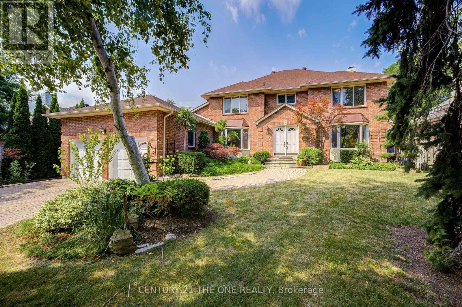 35 AMBLESIDE CRESCENT|Markham (Unionville), Ontario L3R7T2