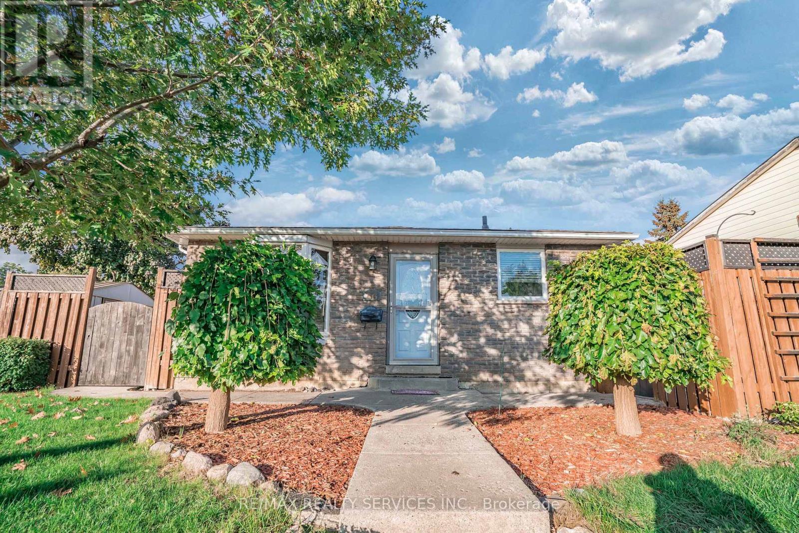 66 TINDALE ROAD|Brampton (Madoc), Ontario L6V2G9