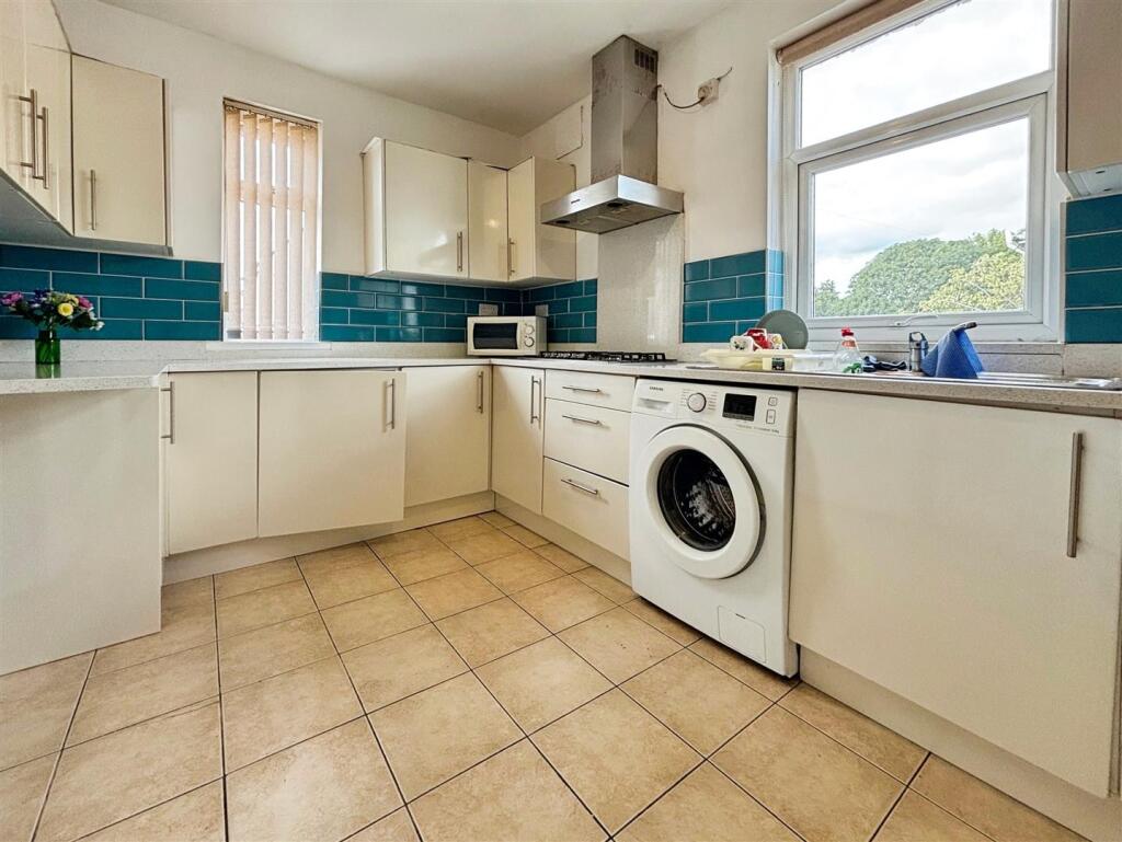 Additional image 5 of Maple Avenue, Bradford, BD3 7AR