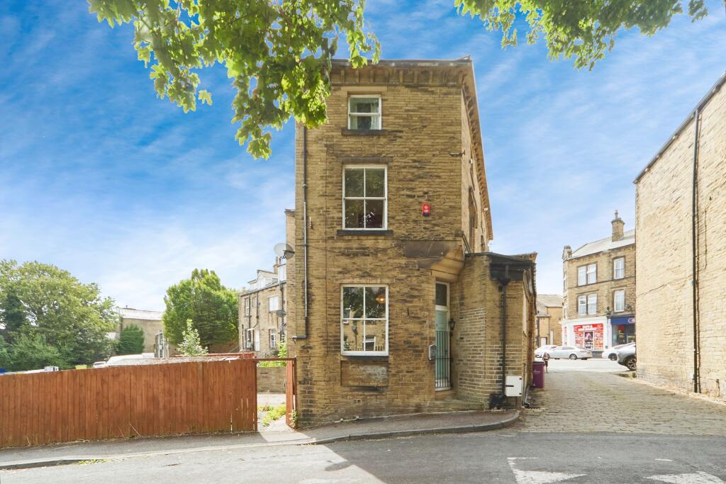 Additional image 2 of Butt Lane, Bradford, BD10