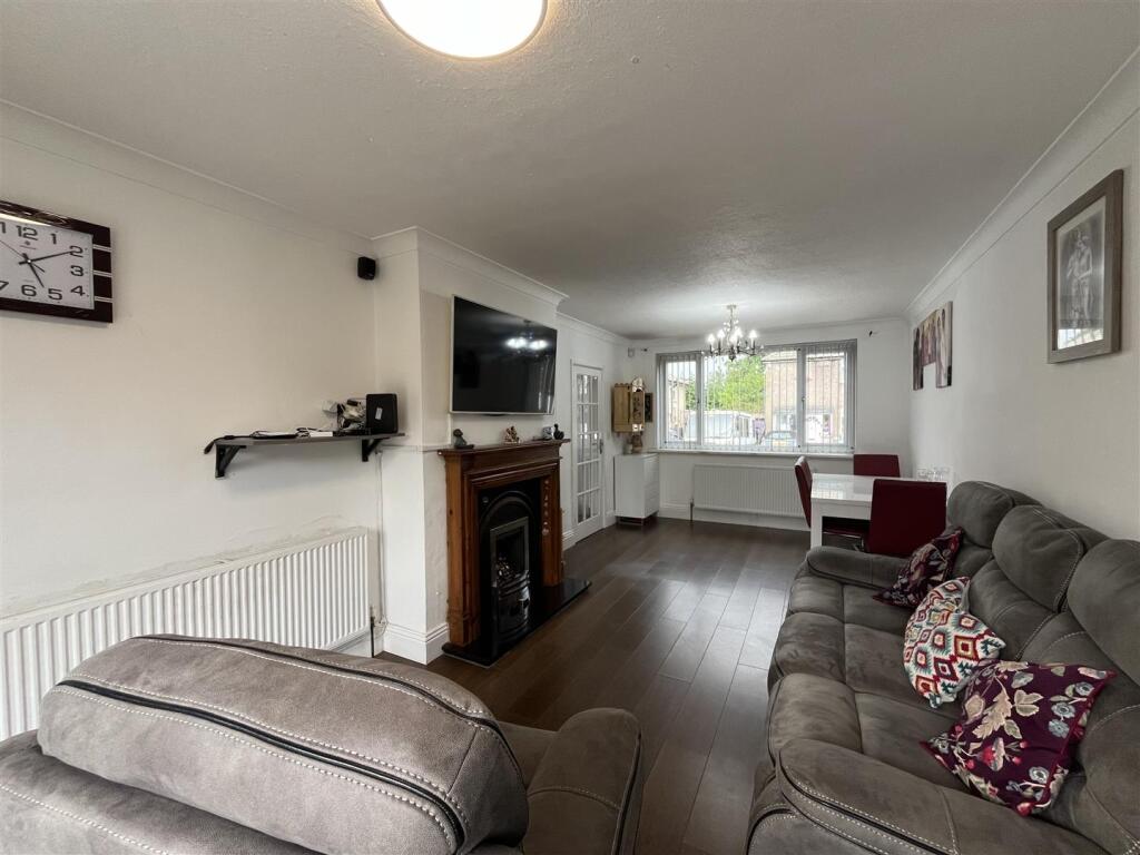Additional image 8 of Carr House Mount, Wyke, Bradford