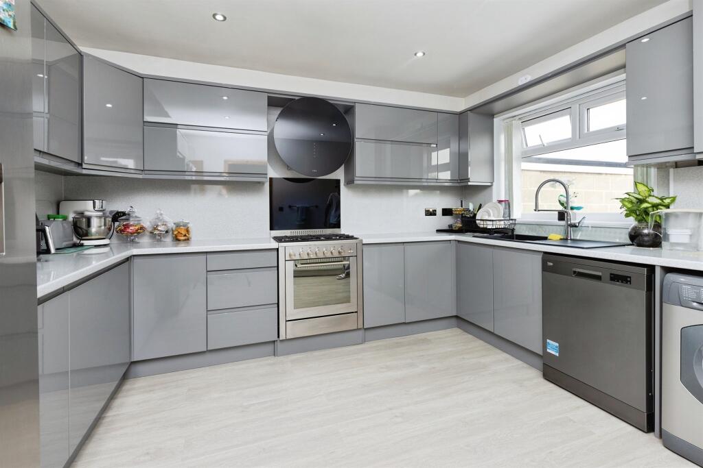 Additional image 4 of Sixth Avenue, Bradford