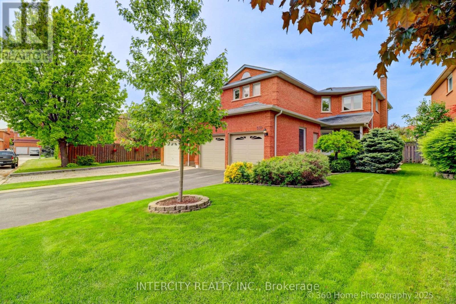 539 LANGPORT COURT|Mississauga (Hurontario), Ontario L5R3M5