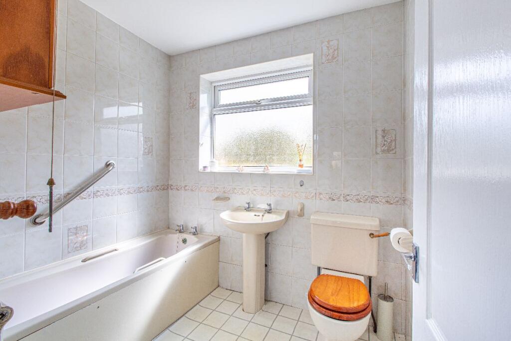 Additional image 12 of Moorside Avenue, Drighlington