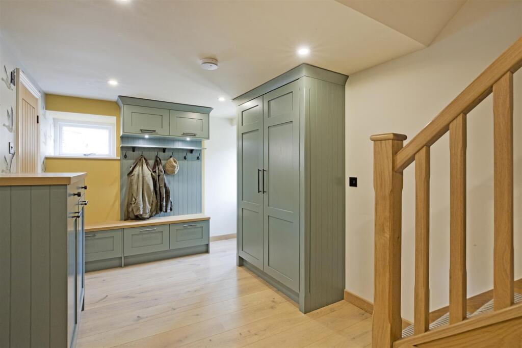 Additional image 33 of Cracked Castle Barn, Skyreholme