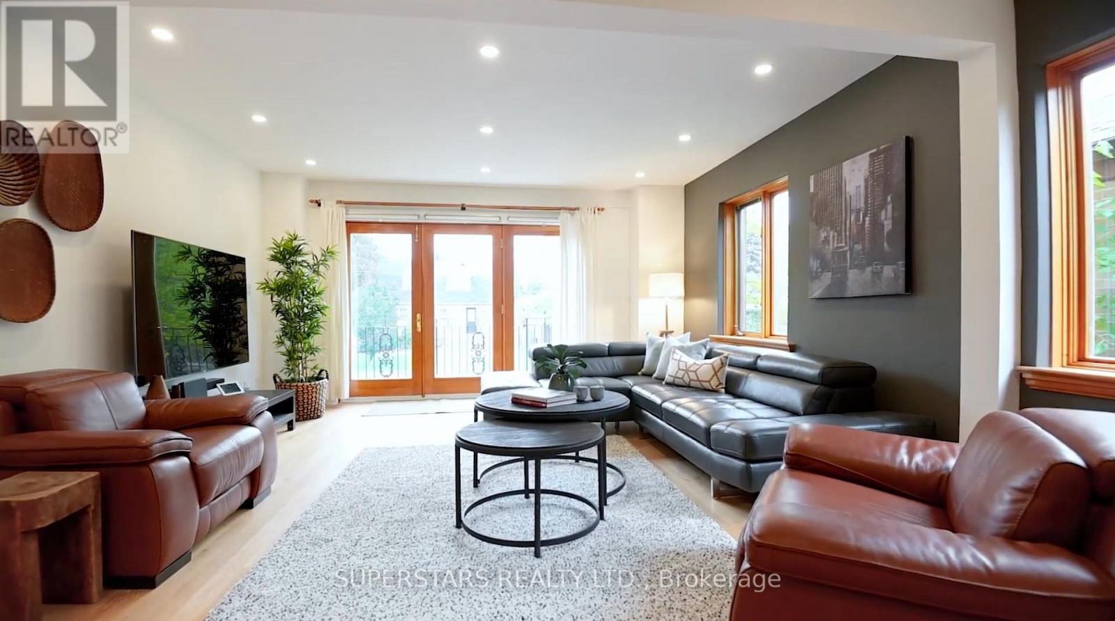 51 ABITIBI AVENUE|Toronto (Newtonbrook East), Ontario M2M2V3