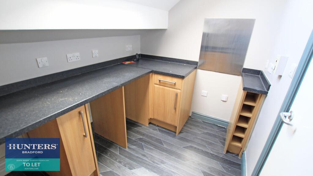 Additional image 19 of Leeds Road, Bradford, BD3