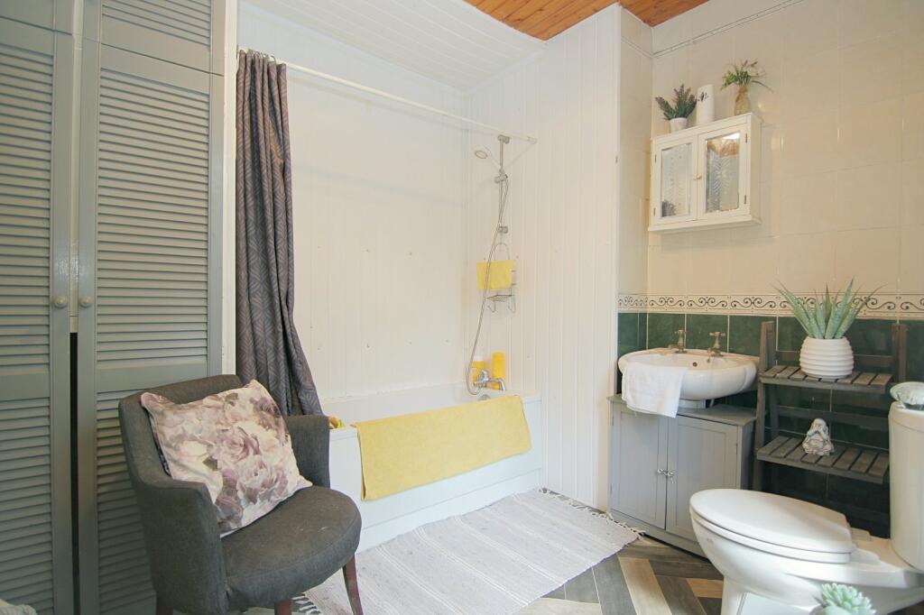 Additional image 9 of New Line, Bradford, BD10