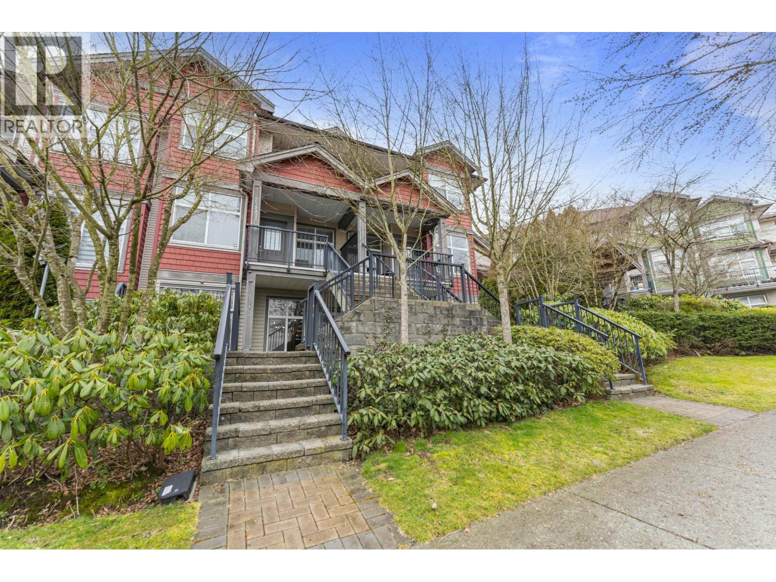 121 7333 16TH AVENUE|Burnaby, British Columbia V3N0A8