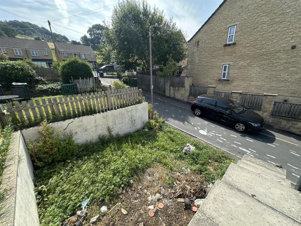 Additional image 17 of Woodhouse Way, Keighley