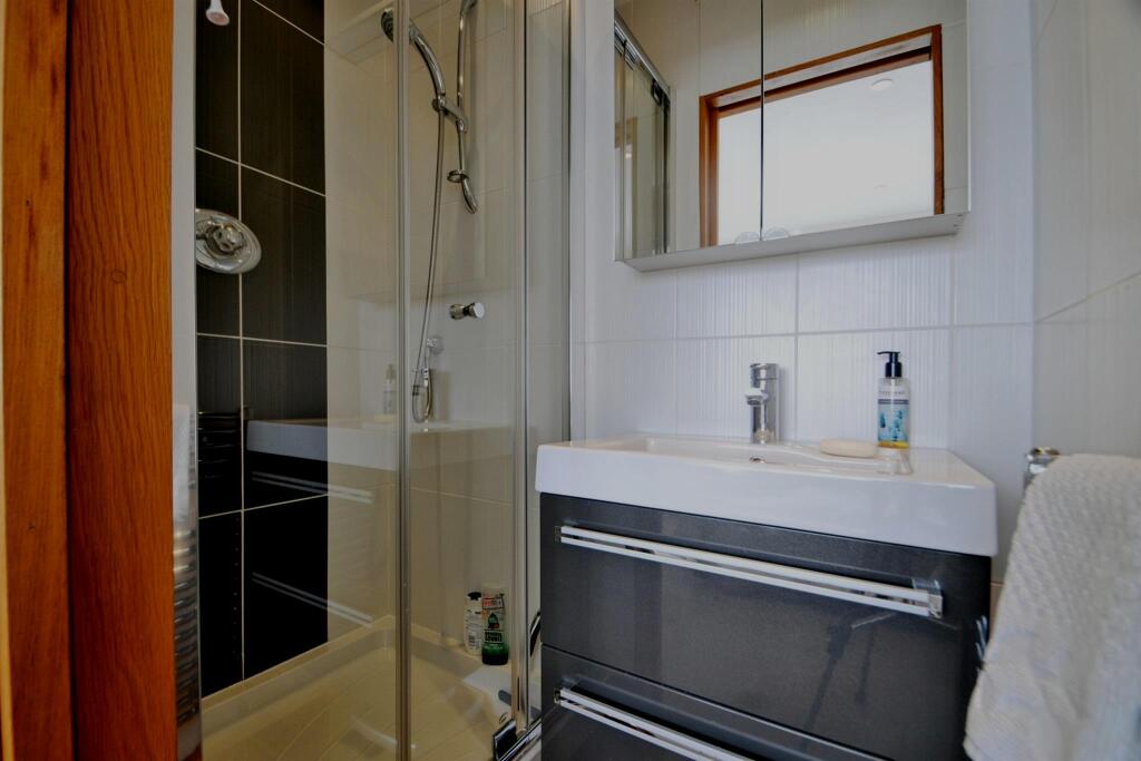 Additional image 16 of Dale Garth, Baildon, Shipley