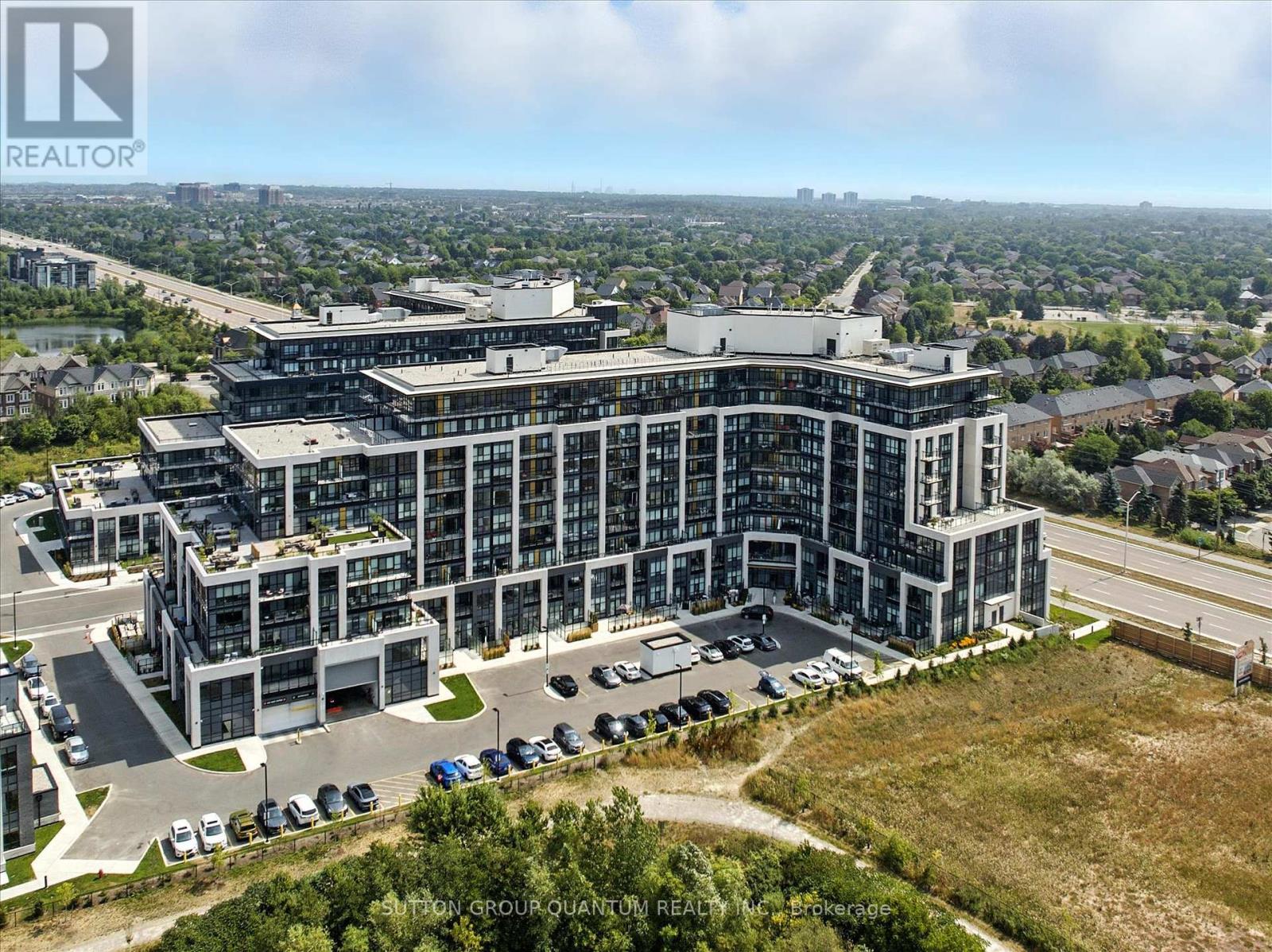 Primary image of PH06 - 405 DUNDAS STREET W|Oakville (GO Glenorchy), Ontario L6M4M2