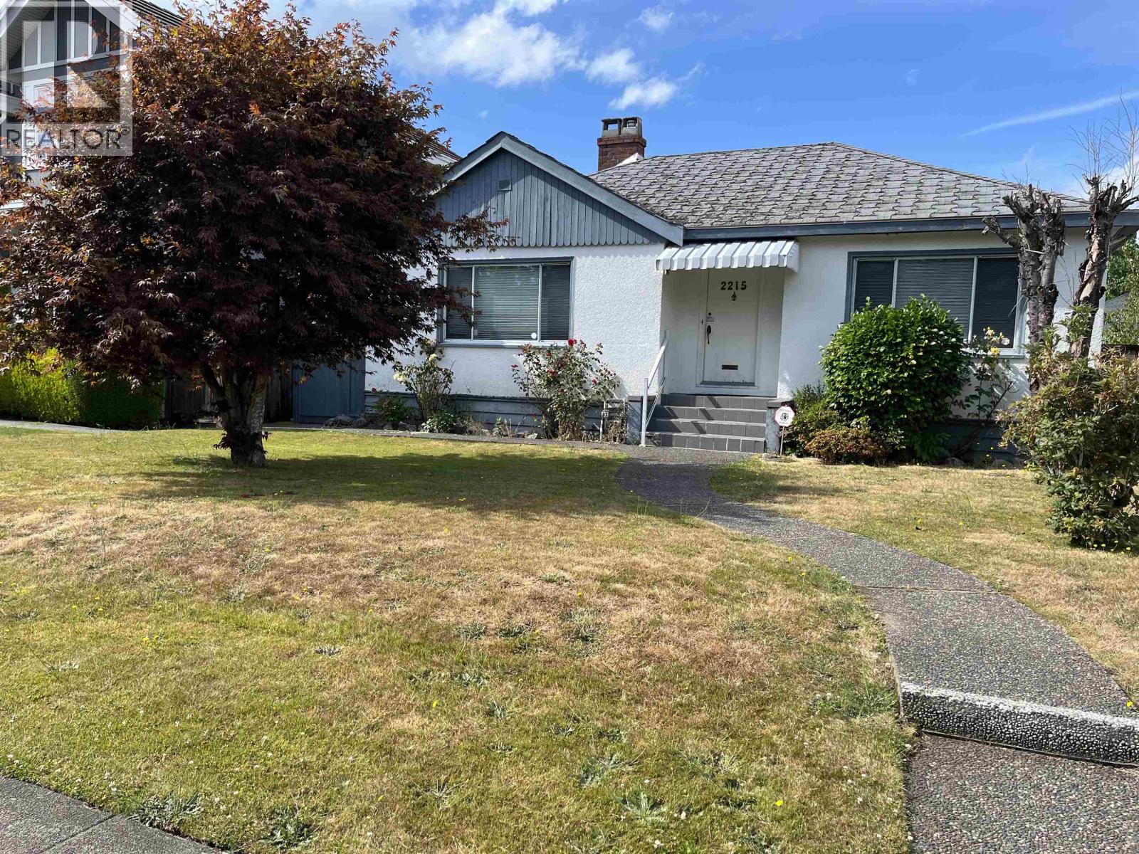 2215 W 20TH AVENUE|Vancouver, British Columbia V6L1G2