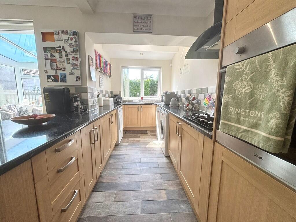 Additional image 5 of Fieldway, Clayton, Bradford