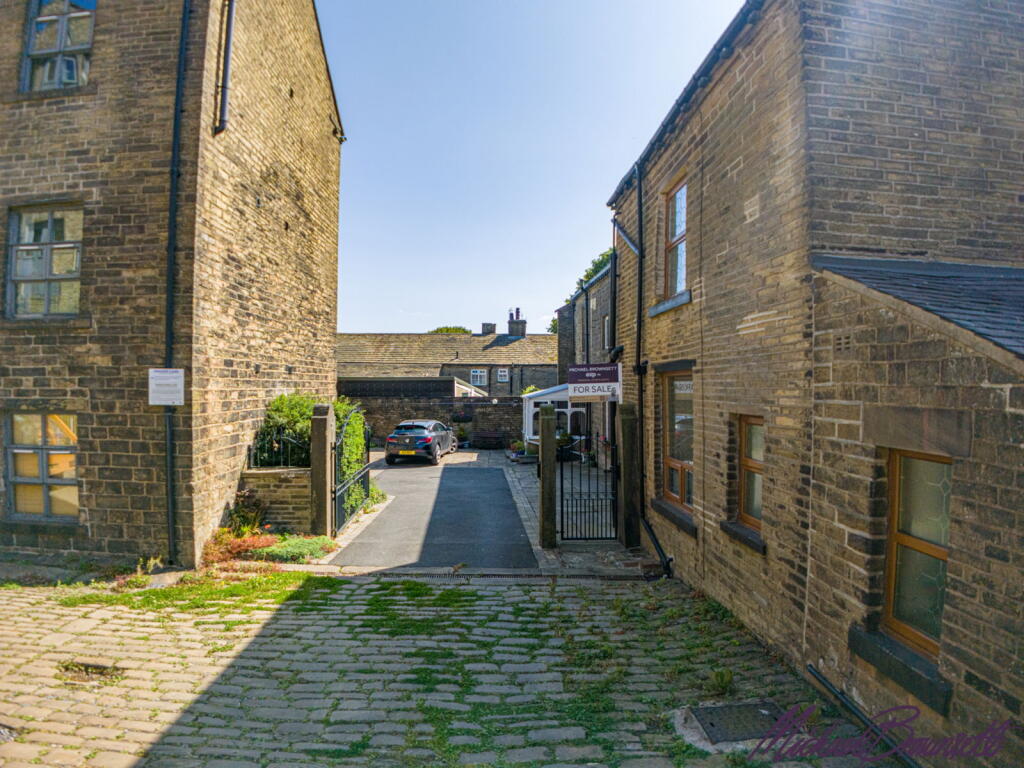Additional image 27 of Highgate Road, Queensbury, Bradford, BD13 2RR