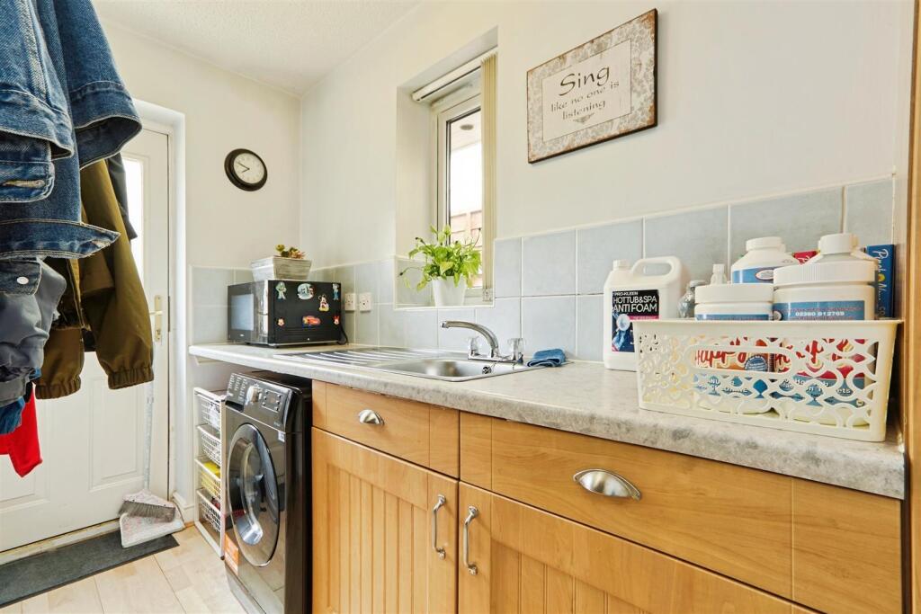 Additional image 15 of Hayfields Close, Keighley, BD22 6SB