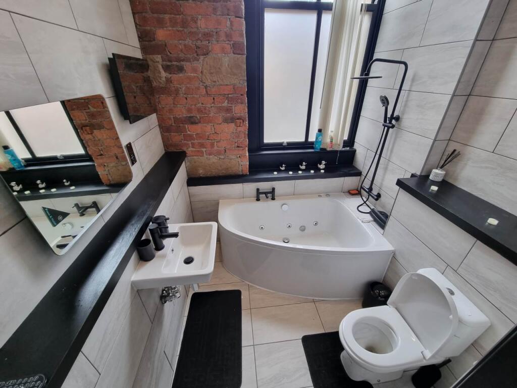 Additional image 10 of Albion House , 4 Hick Street ,