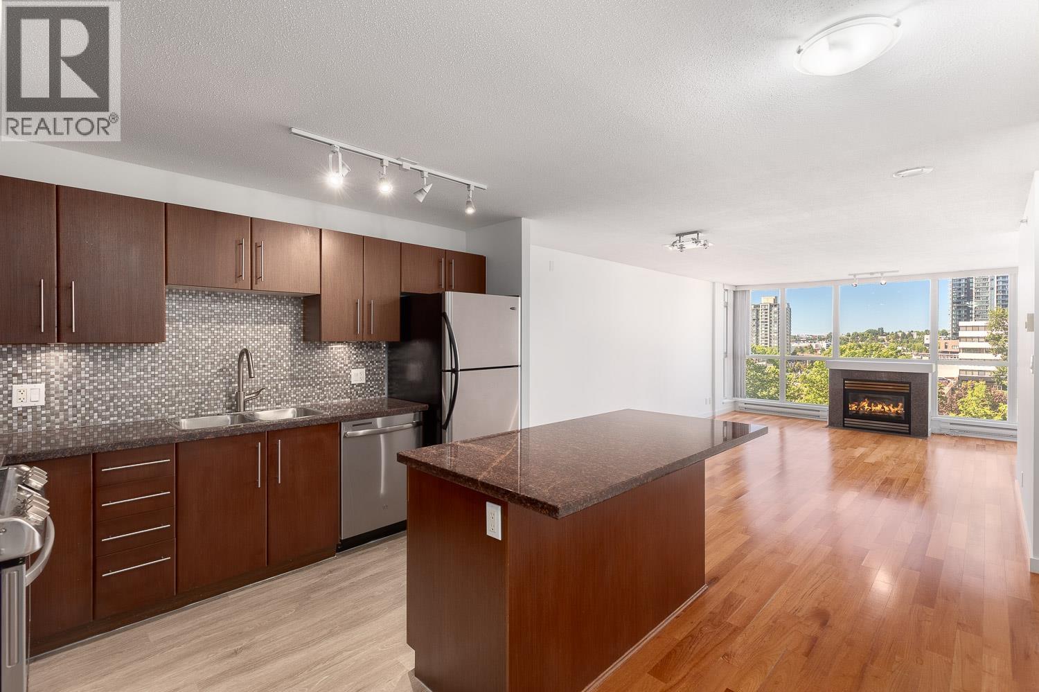 604 2138 MADISON AVENUE|Burnaby, British Columbia V5C6T6